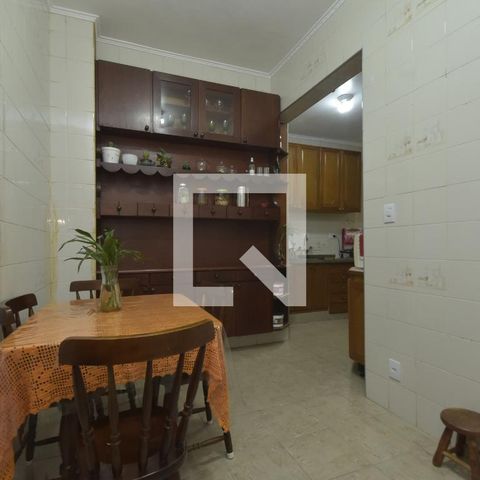 Apartamento à venda com 74m², 2 quartos e sem vagaCozinha