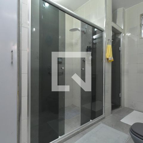 Apartamento à venda com 74m², 2 quartos e sem vagaBanheiro