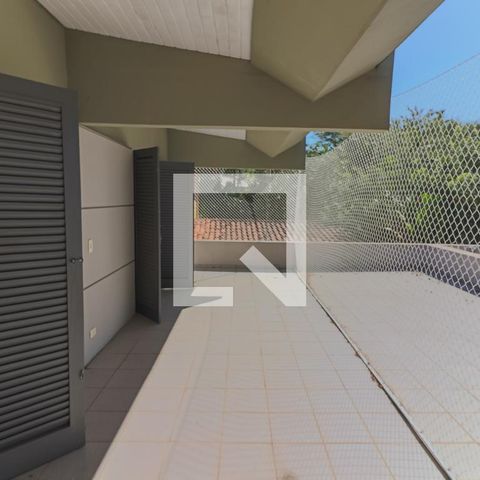 Casa de condomínio à venda com 420m², 4 quartos e 5 vagasVaranda Entre Quarto 3 e 4