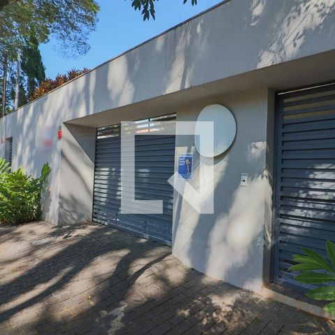 Casa de condomínio à venda com 420m², 4 quartos e 5 vagasFachada0