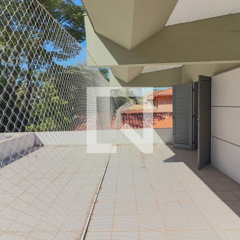 Casa de condomínio à venda com 420m², 4 quartos e 5 vagasVaranda Entre Quarto 3 e 4