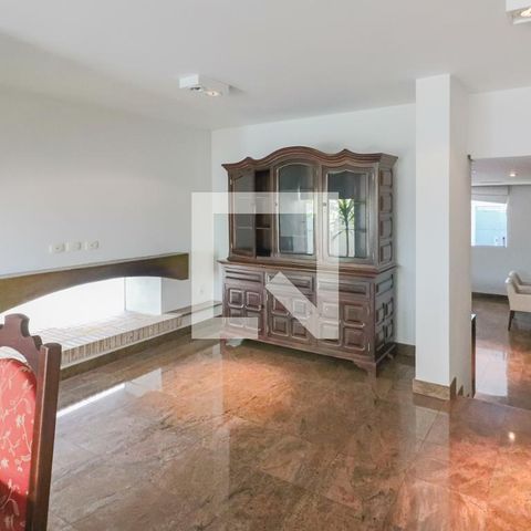 Casa de condomínio à venda com 420m², 4 quartos e 5 vagasSala Jantar