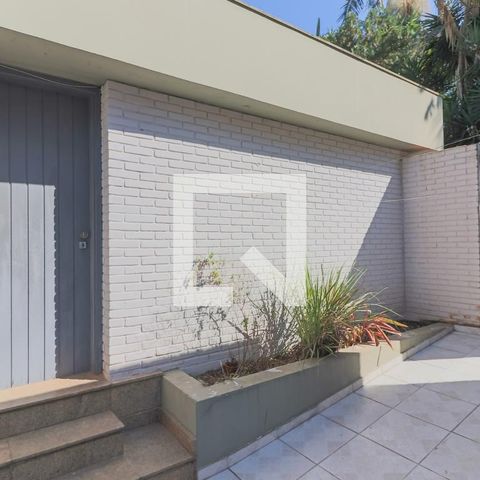Casa de condomínio à venda com 420m², 4 quartos e 5 vagasSalão de festas