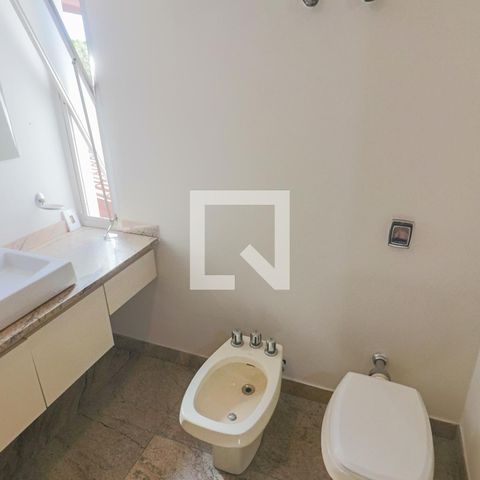 Casa de condomínio à venda com 420m², 4 quartos e 5 vagasSuite 02