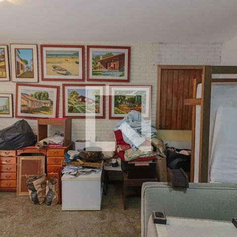 Casa de condomínio à venda com 420m², 4 quartos e 5 vagasSalão de festas