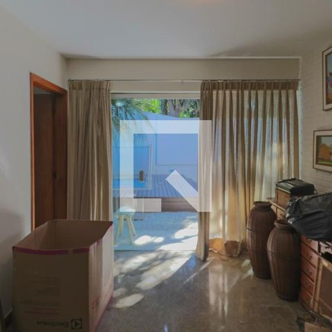 Casa de condomínio à venda com 420m², 4 quartos e 5 vagasSalão de festas