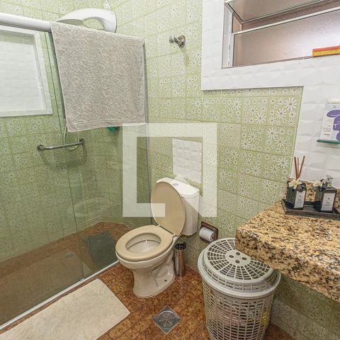 Casa à venda com 400m², 4 quartos e 2 vagasBanheiro