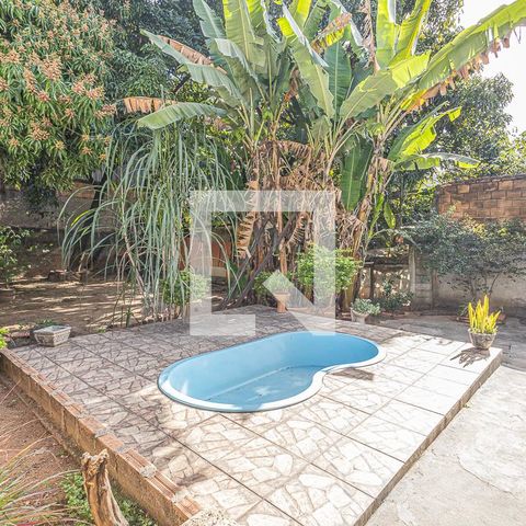 Casa à venda com 400m², 4 quartos e 2 vagasQuintal