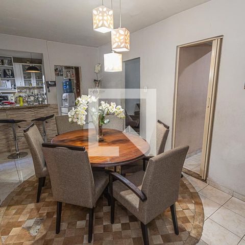 Casa à venda com 400m², 4 quartos e 2 vagasCopa