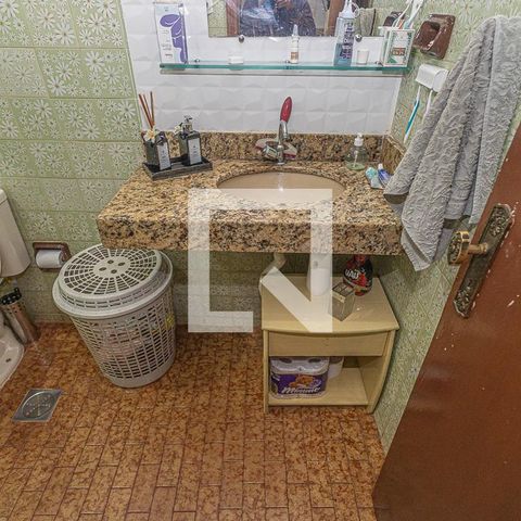 Casa à venda com 400m², 4 quartos e 2 vagasBanheiro