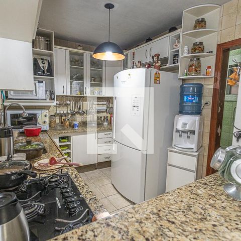 Casa à venda com 400m², 4 quartos e 2 vagasCozinha