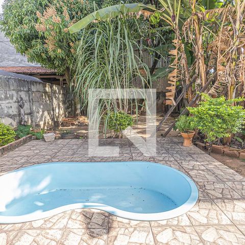 Casa à venda com 400m², 4 quartos e 2 vagasQuintal