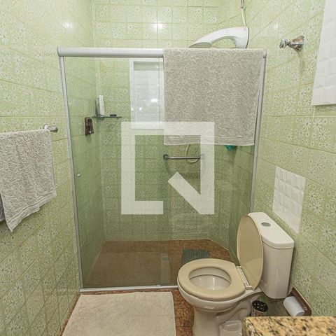 Casa à venda com 400m², 4 quartos e 2 vagasBanheiro