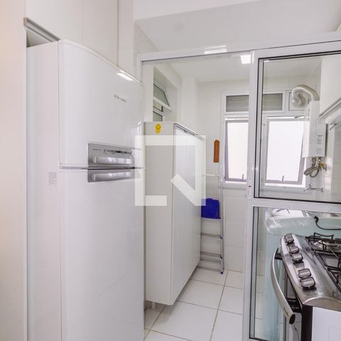 Apartamento à venda com 74m², 3 quartos e 2 vagas Apartamento à venda com 74m², 3 quartos e 2 vagasCozinha e Área de Serviço