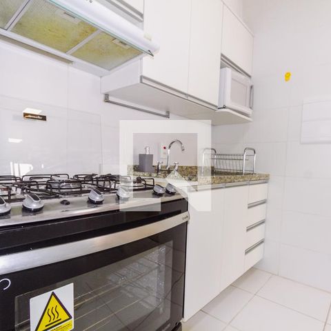 Apartamento à venda com 74m², 3 quartos e 2 vagas Apartamento à venda com 74m², 3 quartos e 2 vagasCozinha e Área de Serviço