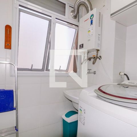 Apartamento à venda com 74m², 3 quartos e 2 vagas Apartamento à venda com 74m², 3 quartos e 2 vagasCozinha e Área de Serviço