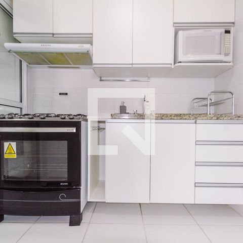 Apartamento à venda com 74m², 3 quartos e 2 vagas Apartamento à venda com 74m², 3 quartos e 2 vagasCozinha e Área de Serviço
