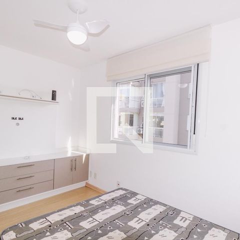 Apartamento à venda com 74m², 3 quartos e 2 vagas Apartamento à venda com 74m², 3 quartos e 2 vagasSuíte