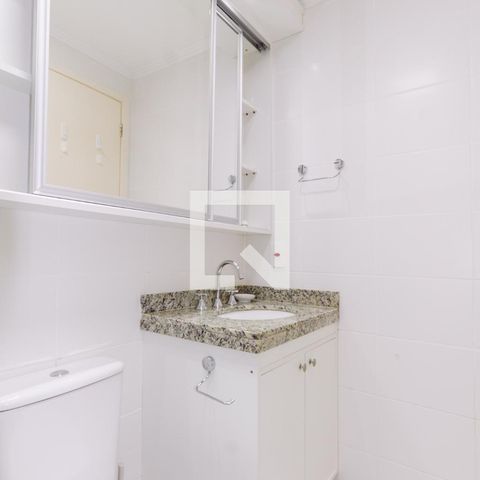 Apartamento à venda com 74m², 3 quartos e 2 vagas Apartamento à venda com 74m², 3 quartos e 2 vagasBanheiro da Suíte