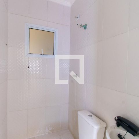 Apartamento à venda com 48m², 2 quartos e sem vaga Apartamento à venda com 48m², 2 quartos e sem vagaBanheiro