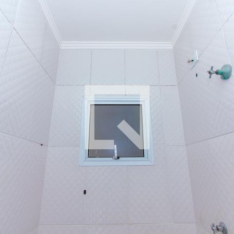 Apartamento à venda com 48m², 2 quartos e sem vaga Apartamento à venda com 48m², 2 quartos e sem vagaBanheiro
