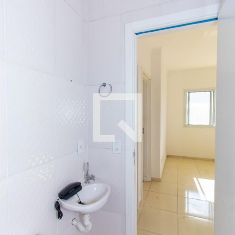 Apartamento à venda com 48m², 2 quartos e sem vaga Apartamento à venda com 48m², 2 quartos e sem vagaBanheiro