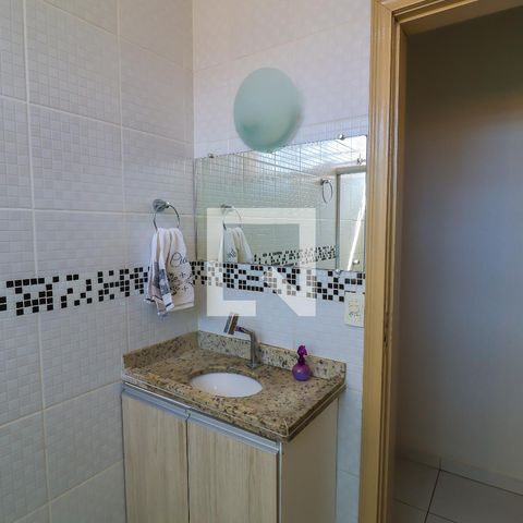 Casa à venda com 280m², 4 quartos e 3 vagasBanheiro