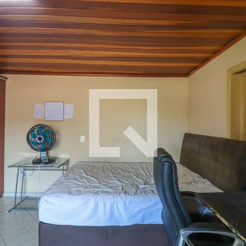 Casa à venda com 280m², 4 quartos e 3 vagasSuíte