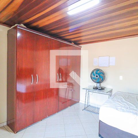 Casa à venda com 280m², 4 quartos e 3 vagasSuíte