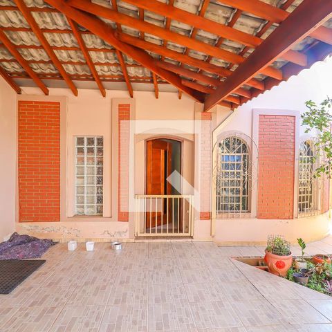 Casa à venda com 280m², 4 quartos e 3 vagasGaragem