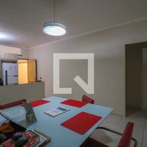 Casa à venda com 280m², 4 quartos e 3 vagasCozinha 