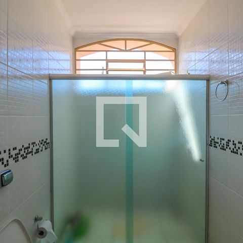 Casa à venda com 280m², 4 quartos e 3 vagasBanheiro