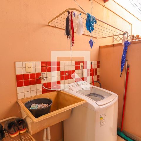 Casa à venda com 280m², 4 quartos e 3 vagasÁrea de Serviço