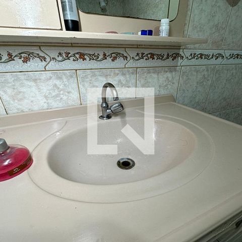 Casa à venda com 60m², 2 quartos e 2 vagasBanheiro