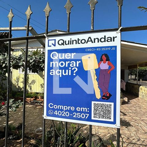 Casa à venda com 60m², 2 quartos e 2 vagasFachada