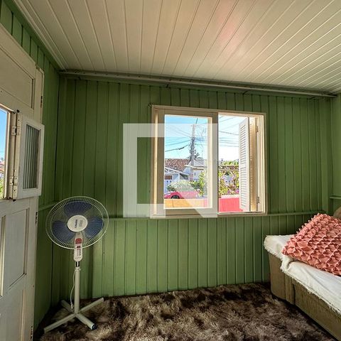 Casa à venda com 60m², 2 quartos e 2 vagasSala