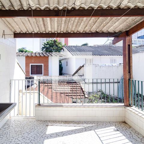 Casa à venda com 320m², 4 quartos e 3 vagas Casa à venda com 320m², 4 quartos e 3 vagasLavanderia