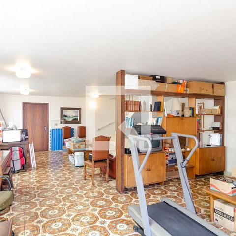 Casa à venda com 320m², 4 quartos e 3 vagas Casa à venda com 320m², 4 quartos e 3 vagasSalão de Festas