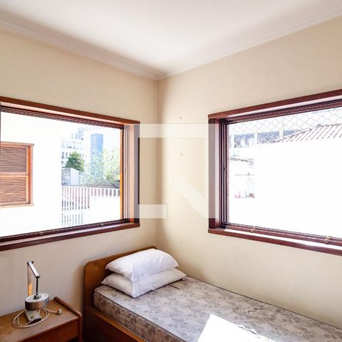 Casa à venda com 320m², 4 quartos e 3 vagas Casa à venda com 320m², 4 quartos e 3 vagasSuíte 2