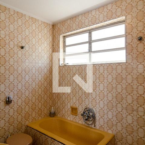 Casa à venda com 320m², 4 quartos e 3 vagas Casa à venda com 320m², 4 quartos e 3 vagasBanheiro Suíte 1
