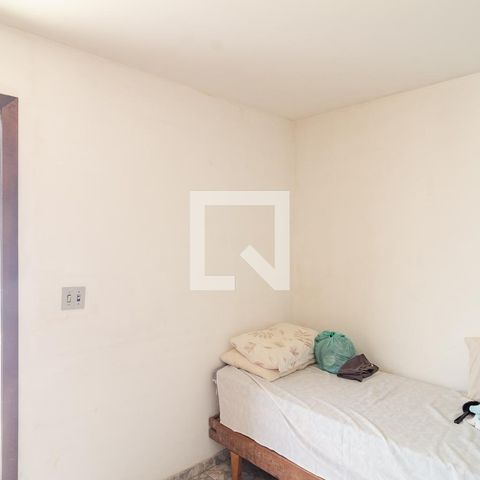 Casa à venda com 320m², 4 quartos e 3 vagas Casa à venda com 320m², 4 quartos e 3 vagasQuarto de Serviço