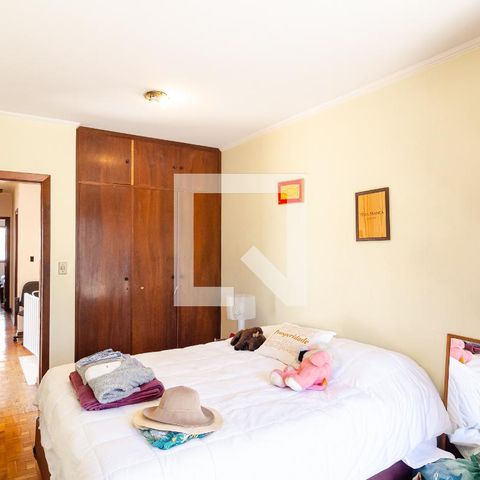Casa à venda com 320m², 4 quartos e 3 vagas Casa à venda com 320m², 4 quartos e 3 vagasQuarto 3