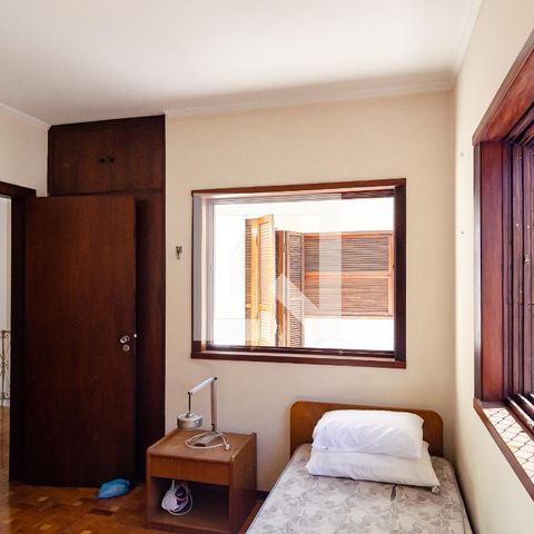 Casa à venda com 320m², 4 quartos e 3 vagas Casa à venda com 320m², 4 quartos e 3 vagasSuíte 2