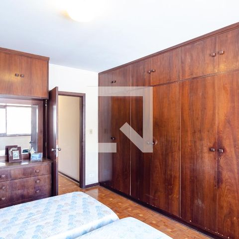 Casa à venda com 320m², 4 quartos e 3 vagas Casa à venda com 320m², 4 quartos e 3 vagasSuíte 1