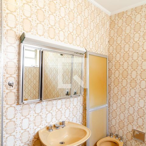 Casa à venda com 320m², 4 quartos e 3 vagas Casa à venda com 320m², 4 quartos e 3 vagasBanheiro Suíte 1