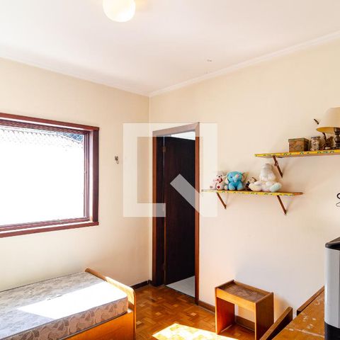Casa à venda com 320m², 4 quartos e 3 vagas Casa à venda com 320m², 4 quartos e 3 vagasSuíte 2