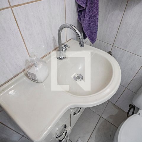 Casa à venda com 196m², 3 quartos e 3 vagas Casa à venda com 196m², 3 quartos e 3 vagasBanheiro de Serviço - Torneira