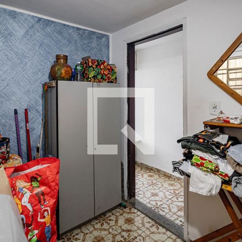 Casa à venda com 196m², 3 quartos e 3 vagas Casa à venda com 196m², 3 quartos e 3 vagasQuarto de Serviço