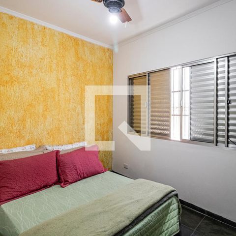 Casa à venda com 196m², 3 quartos e 3 vagas Casa à venda com 196m², 3 quartos e 3 vagasQuarto 01