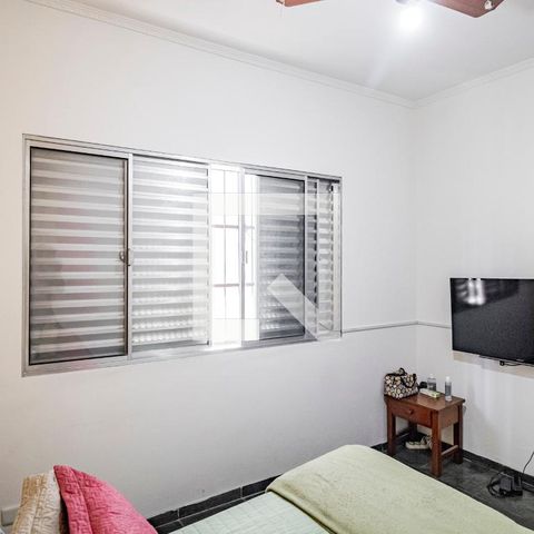 Casa à venda com 196m², 3 quartos e 3 vagas Casa à venda com 196m², 3 quartos e 3 vagasQuarto 01